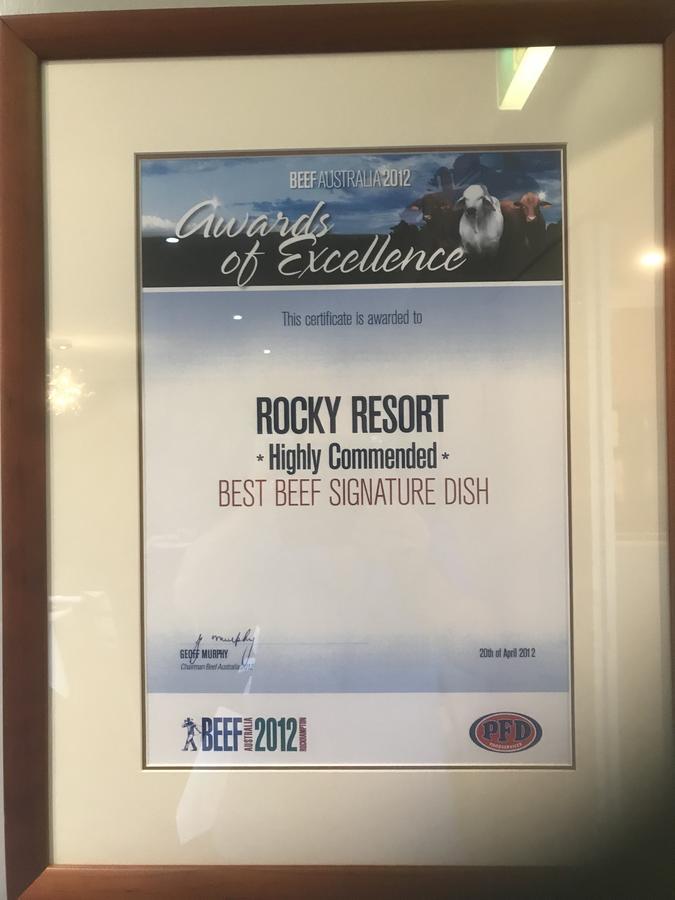 Rocky Resort Motor Inn Rockhampton Ngoại thất bức ảnh